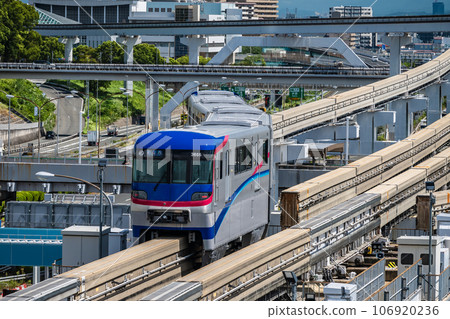單軌電車從萬博記念公園站出發，前往齋藤西方向 106920236
