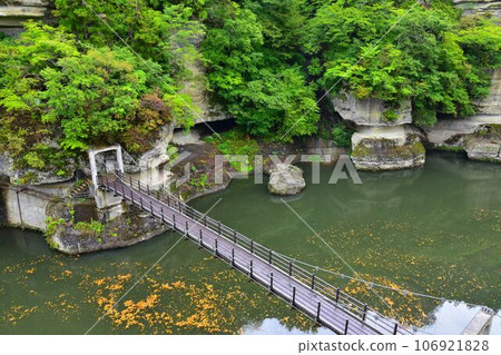 奇岩怪石連綿的風景勝地、天然紀念物“Tonohetsuri” 106921828