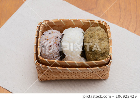 Onigiri bento Onigiri bento 106922429