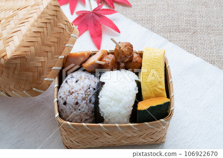 Onigiri bento Onigiri bento 106922670