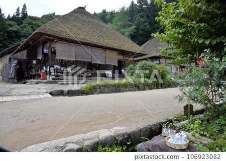 大內宿保留著江戶時代的街景 大內宿保留著江戶時代的街景 106923082
