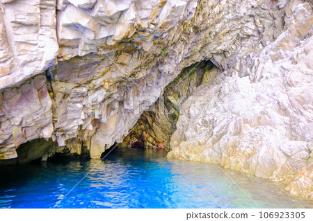 blue cave entrance 2 106923305