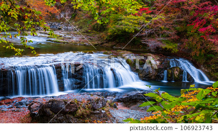 秋天的麻武溪谷:不動瀑布 秋天的麻武溪谷:不動瀑布 106923743