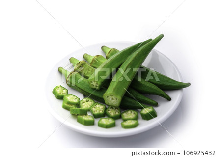 Delicious and melty okra (okra, a classic summer vegetable) Delicious and melty okra (okra, a classic summer vegetable) 106925432