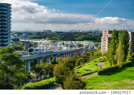Monorail track seen from Saito Nishi Park 106927017