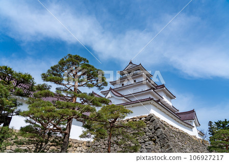 Aizuwakamatsu City, Fukushima Prefecture Aizuwakamatsu Castle castle tower and stone walls in spring 106927217