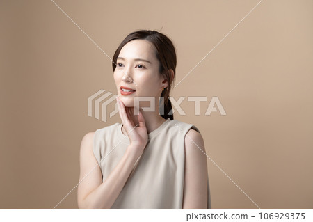 Beauty woman Beauty woman 106929375