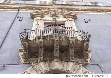 spectacular balconies spectacular balconies 106929385