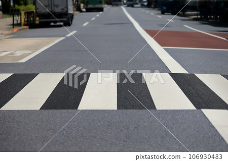 Pedestrian crossing image 106930483