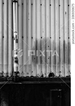 Tetan Wall Tetan Wall 106930675