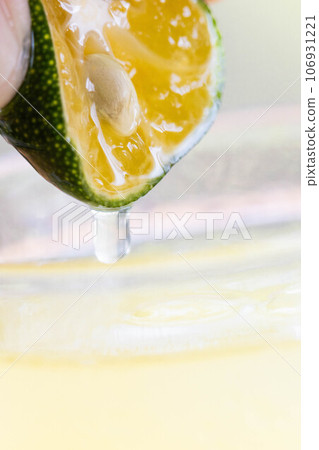 Shikwasa extract image Shikwasa extract image 106931221