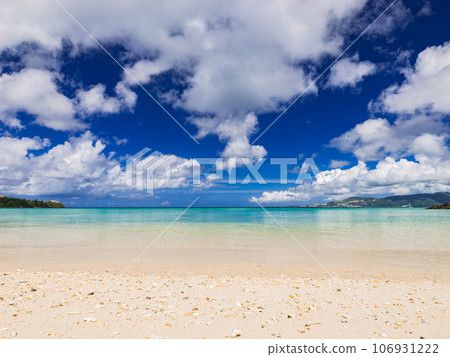 [Summer] White sand and blue sea beach, Nago City, Okinawa 106931222
