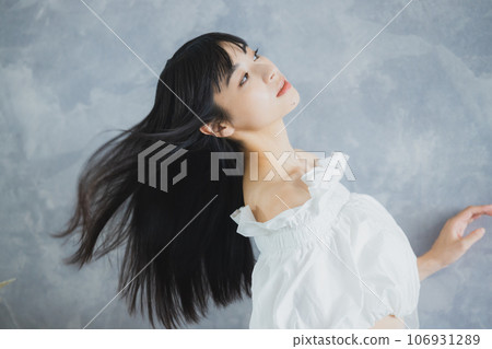 long hair woman long hair woman 106931289