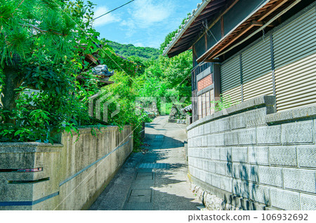Ordinary daily life in Teshima 106932692