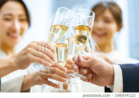 商業歡呼 106934122