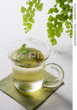 Ice cream (mint) Ice cream (mint) 106934374
