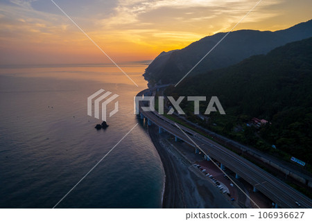 無人機/航拍｜清晨的大彌撒海岸（大彌撒碼頭公園周邊） 106936627