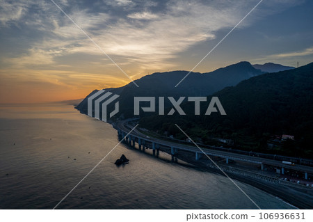 無人機/航拍｜清晨的大彌撒海岸（大彌撒碼頭公園周邊） 106936631