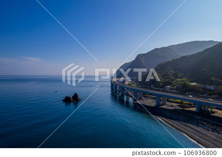 無人機/航拍｜早晨的親代海岸（親代碼頭公園周邊） 106936800