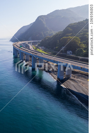 無人機/航拍｜早晨的親代海岸（親代碼頭公園周邊） 106936803