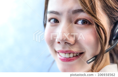 A woman working in a free address office 106938562
