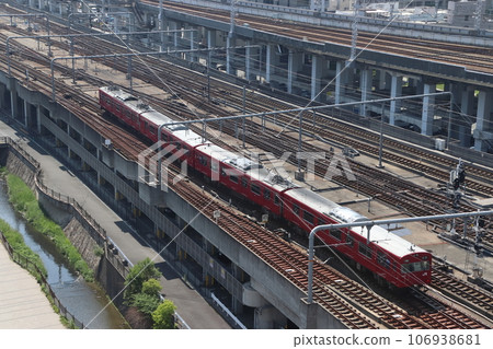 Bantan Line 103 series running near Himeji Station (Himeji ⇔ Teramae) 106938681