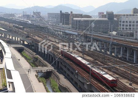 Bantan Line 103 series running near Himeji Station (Himeji ⇔ Teramae) Bantan Line 103 series running near Himeji Station (Himeji ⇔ Teramae) 106938682