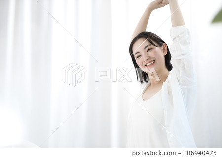 Beauty image of young women Beauty image of young women 106940473