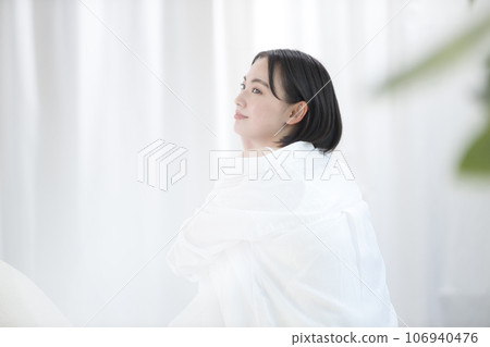 Beauty image of young women Beauty image of young women 106940476