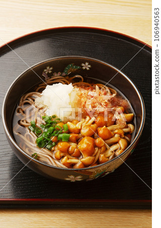 Nameko grated soba 106940563