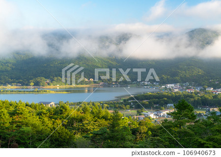 [山梨縣] 夏天的山中湖村/早間別墅區 106940673
