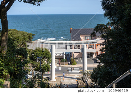 View of the second torii gate and the sea from Oarai Isosaki Shrine View of the second torii gate and the sea from Oarai Isosaki Shrine 106946419