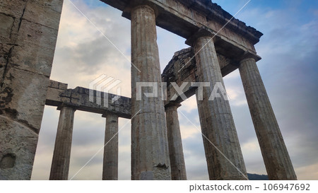 ancient buildings with columns. Temple of Hercules ancient buildings with columns. Temple of Hercules 106947692