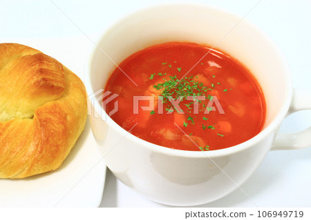 Delicious minestrone and bread Delicious minestrone and bread 106949719
