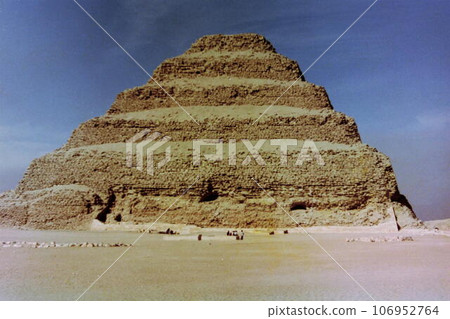 Egypt's mysterious pyramids 106952764