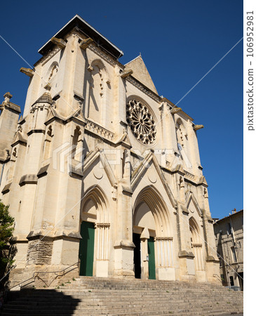 Close-up view of Saint Roch church in Montpellier, France Close-up view of Saint Roch church in Montpellier, France 106952981