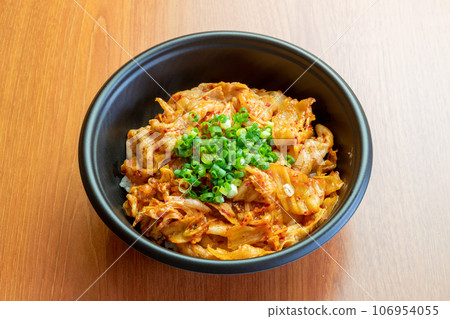 Pig kimchi bowl Pig kimchi bowl 106954055