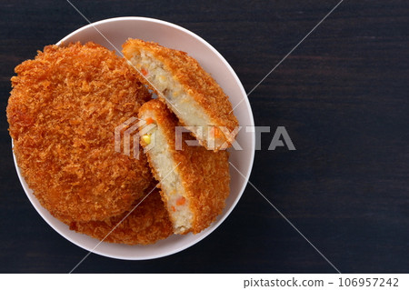 Cheap potato croquettes at the supermarket 106957242