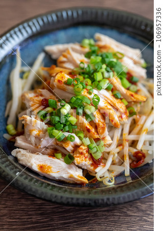 Drooled chicken Drooled chicken 106957336