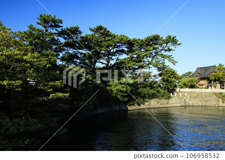 Shonan sea and sky (Kanagawa Prefecture, Hayama Town, autumn) 106958532