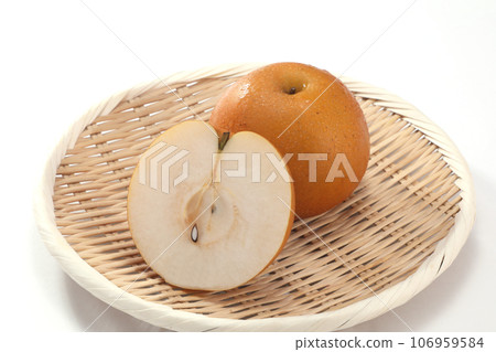 Toyomizu Nashi 106959584