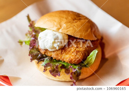 tartare fish hamburger tartare fish hamburger 106960165