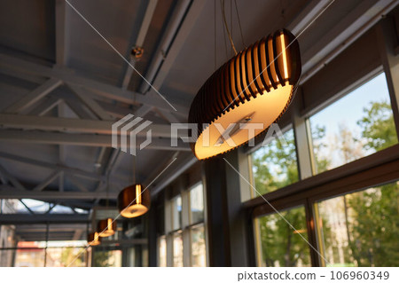 modern pendant light with vintage light bulb. modern pendant light with vintage light bulb. 106960349