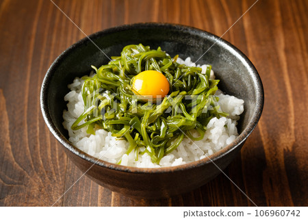 Meal cake rice 106960742