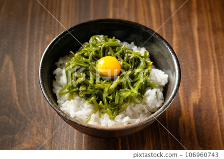 Meal cake rice 106960743