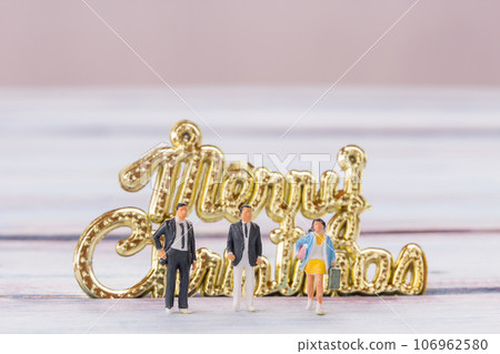 Miniature people 106962580