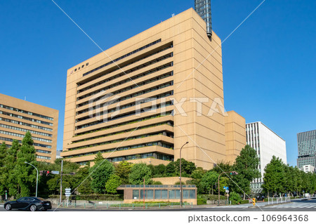 位於東京都中央區築地的朝日新聞東京總社大樓 106964368