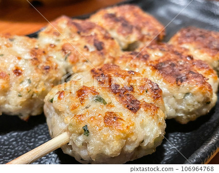 手工鹽肉丸子串 106964768