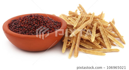 Fresh mustard 106965021