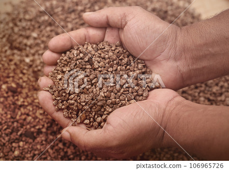 Volcanic stones for planted aquarium 106965726